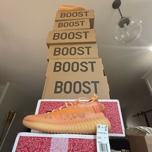 Yeezy Boost 350 V2 Peach/Orange Low Top Sneaker